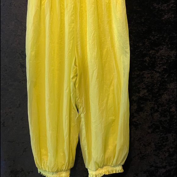 Very stylish capris!! - Picture 5 of 6